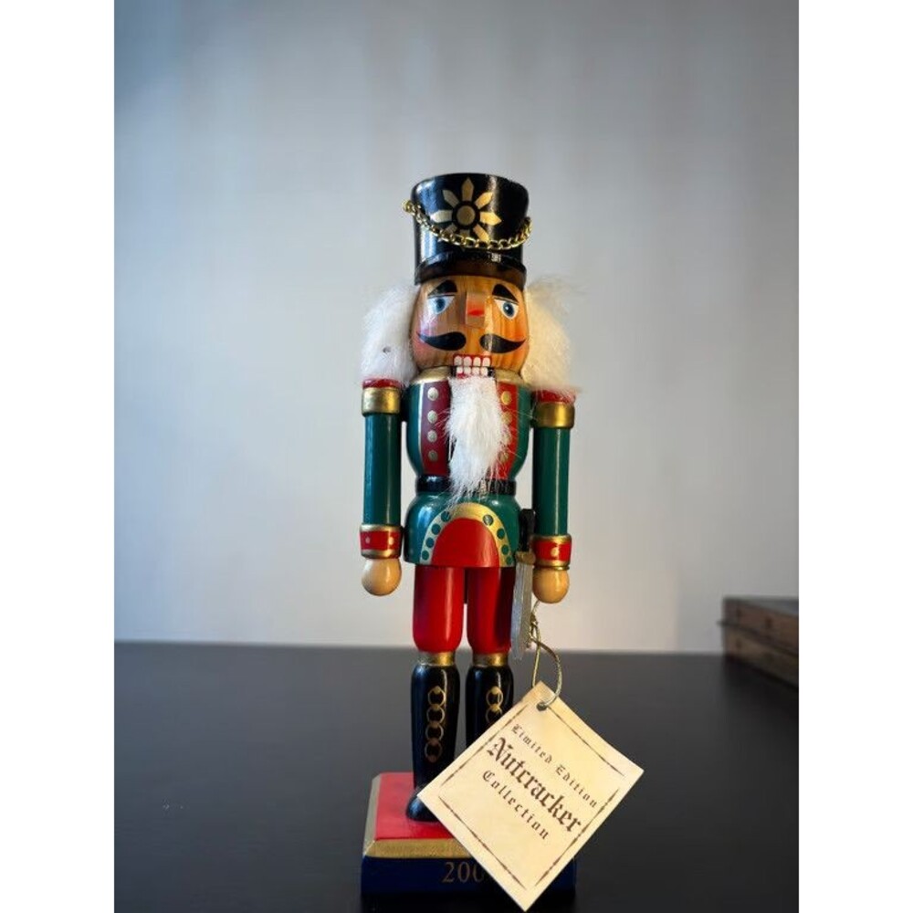 Limited Edition Collector Nutcracker 2006 Dated Base Hang Tag 14 Inch